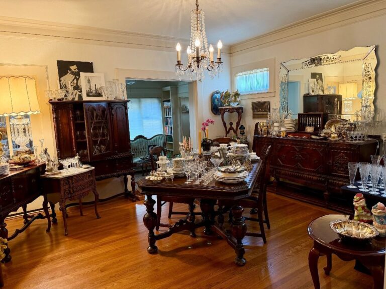 Burns Estate Liquidator – Fabulous Forties photo