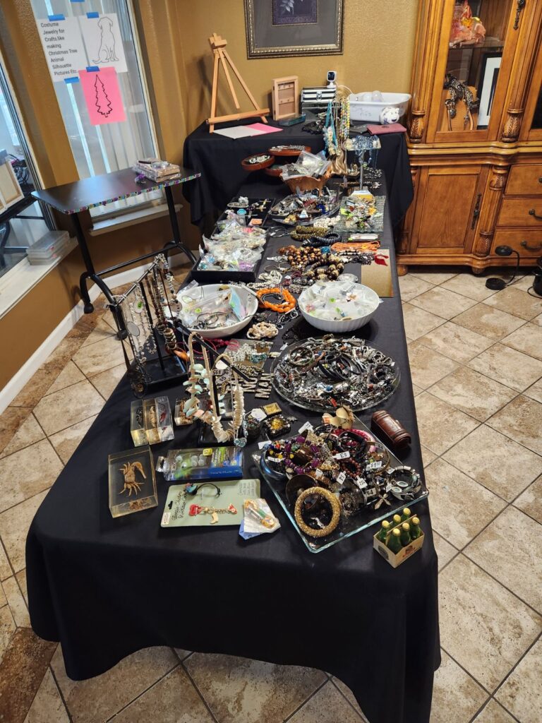 That Gal Estate Sales and Service photo
